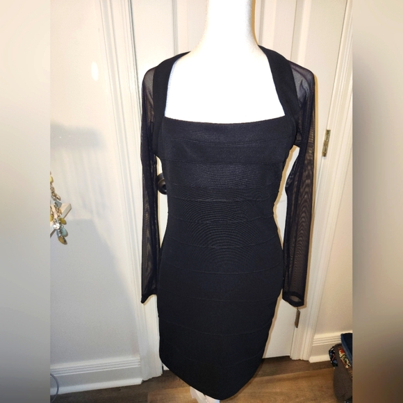 Black mini MODA INTL dress SZ S/8 PTP- 15 .LENGTH 32 INCHES TOP TO BOTTOM - Picture 1 of 6